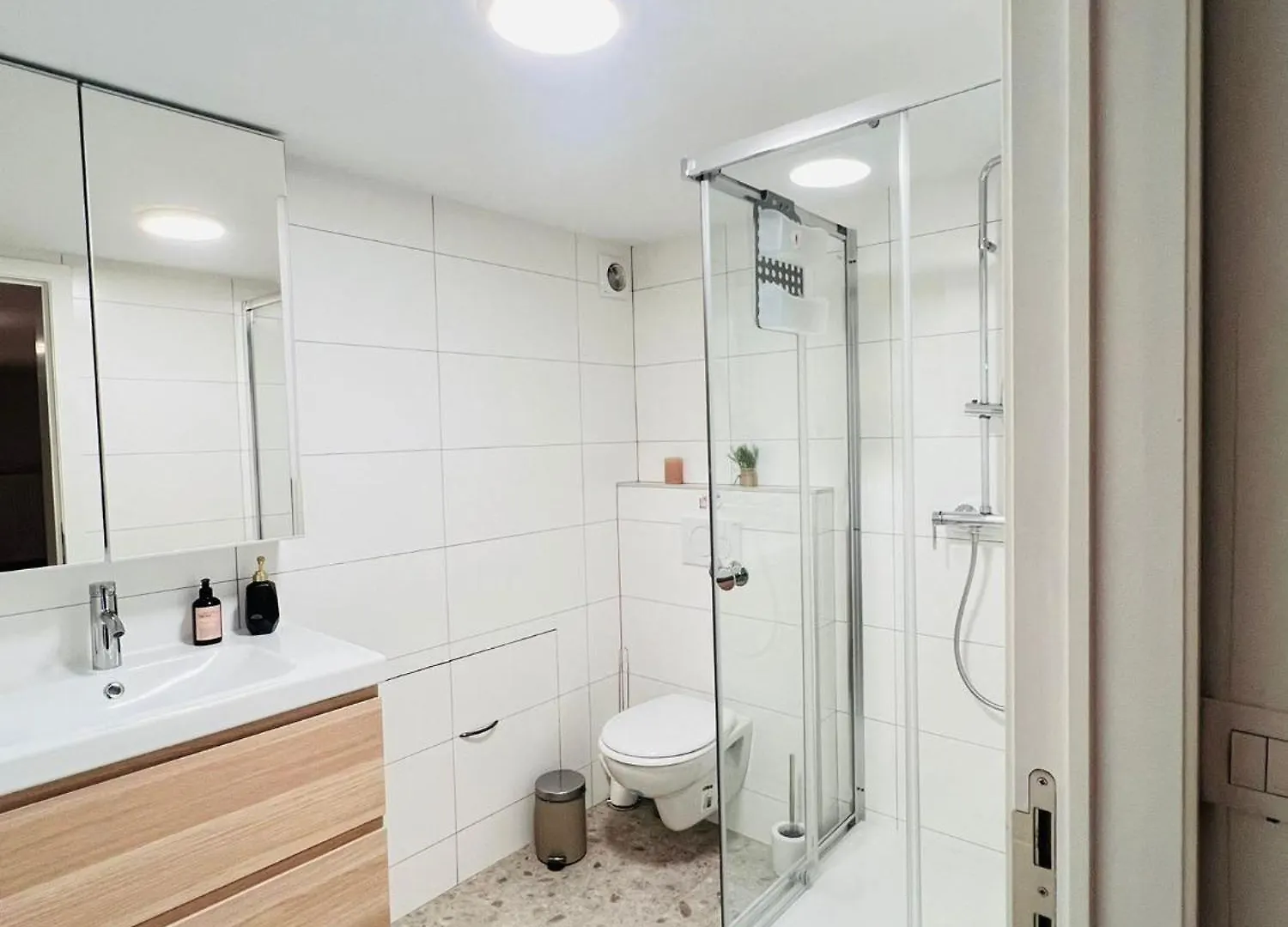 Oneluxstay Near Fashion District Antwerp