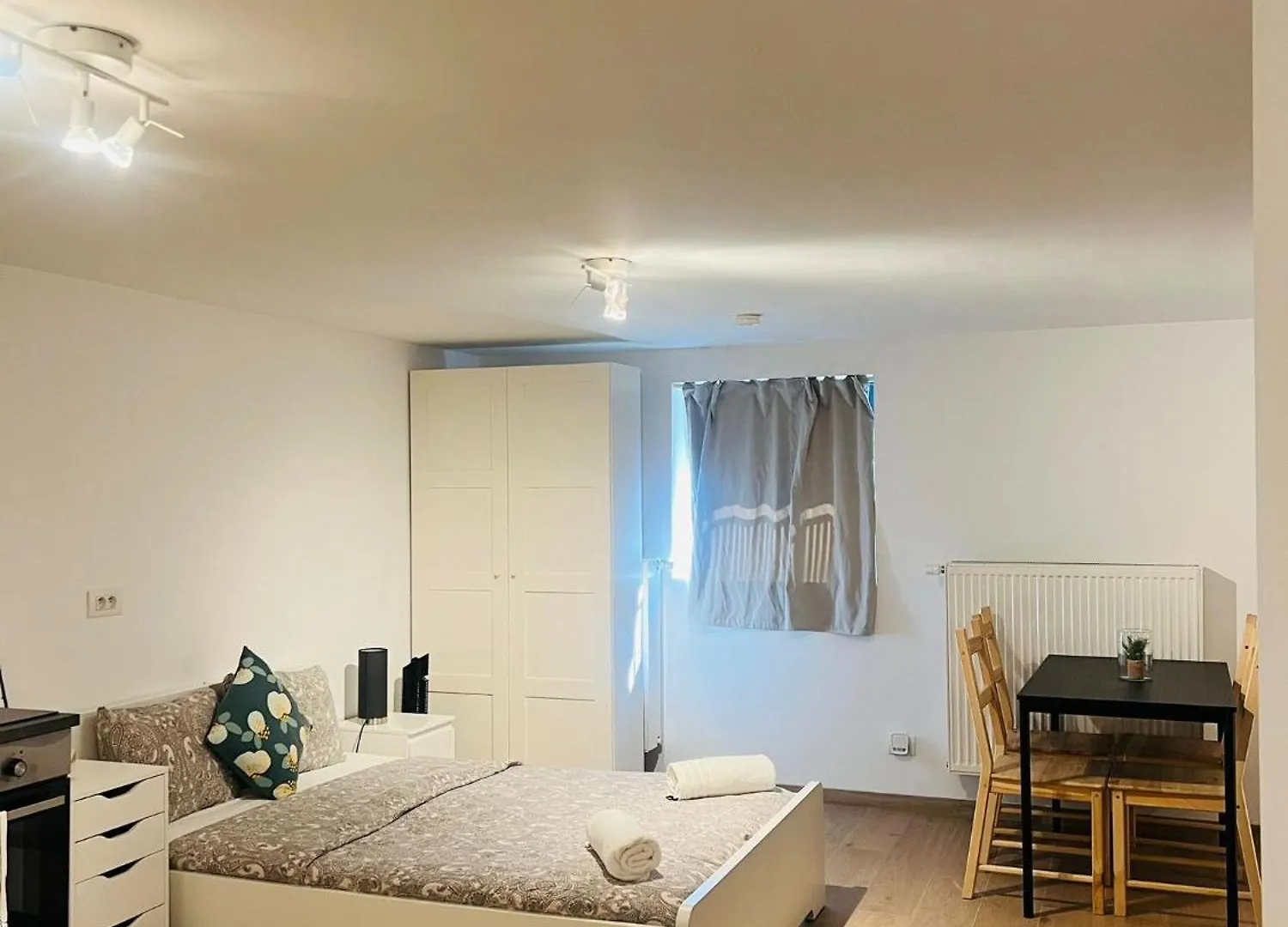 Oneluxstay Near Fashion District location