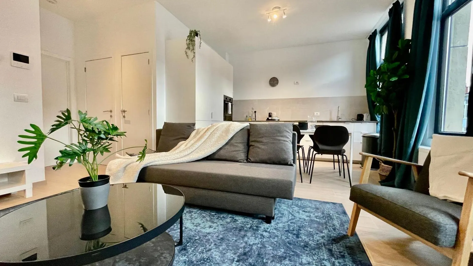 Oneluxstay Near Fashion District Antwerp 0*,  Belgium